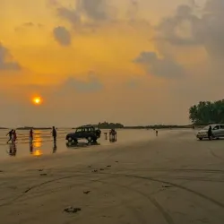 Muzhappilangad Drive-in Beach - Kannur