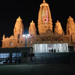 JK Temple (Juggilal Kamlapat Temple) - Kanpur
