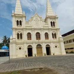 Santa Cruz Basilica - Kochi
