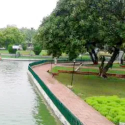 Gautam Buddha Park - Lahar