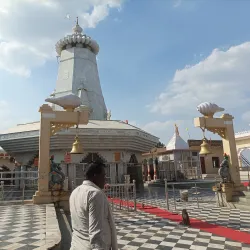 Kundeshwar Temple - Lahar