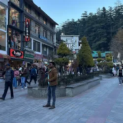 Mall Road - Manali