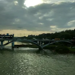 Bund Garden (Mahatma Gandhi Udyan) - Pune