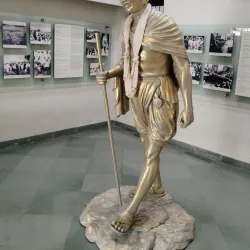 Kaba Gandhi No Delo - Rajkot