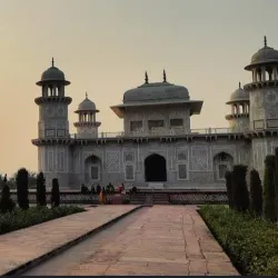 Nearby City of Agra - Shikohabad