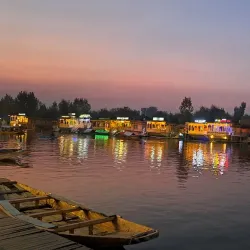 Dal Lake - Srinagar