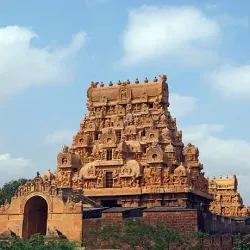 Brihadeeswarar Temple - Thanjavur