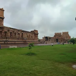 Brihadeeswarar Temple - Thanjavur