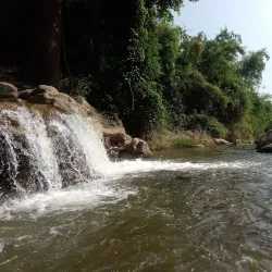 Chinna Suruli Temple - Theni