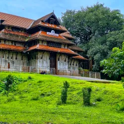 Vadakkunnathan Temple - Thrissur