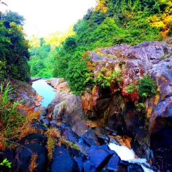 Rongbang Dare Waterfall - Tura
