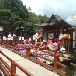 Lembang Floating Market - Bandung