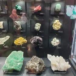 Museum Geologi Bandung - Bandung