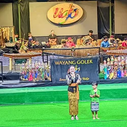 Saung Angklung Udjo - Bandung
