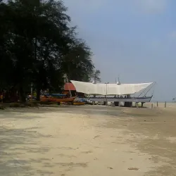 Pantai Pasir Padi (Pasir Padi Beach) - Bangka