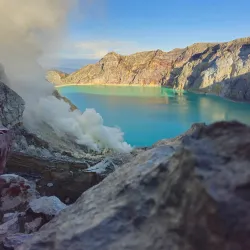 Ijen Crater (Kawah Ijen) - Banyuwangi