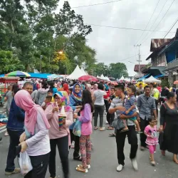 Bengkulu City Square (Alun-Alun Bengkulu) - Bengkulu