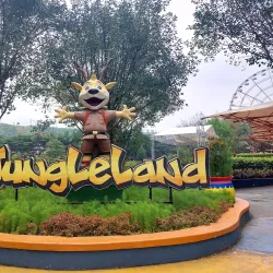 Jungleland Adventure Theme Park - Bogor