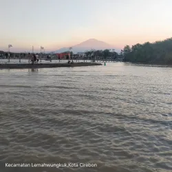 Kerang Beureum Beach - Cirebon