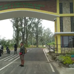 Kelimutu Crater Lakes - Ende