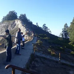 Kelimutu Crater Lakes - Ende