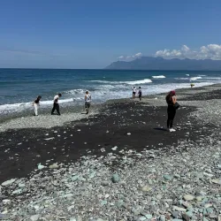 Penggajawa Beach (Blue Stone Beach) - Ende
