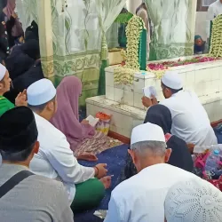 Gresik Old Mosque (Masjid Jami' Gresik) - Gresik