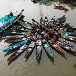 Banjarmasin Floating Market - Kalimantan