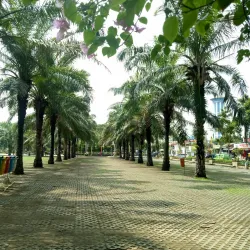 Alun-Alun Madiun - Madiun