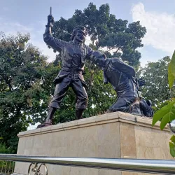 Monumen Kresek - Madiun