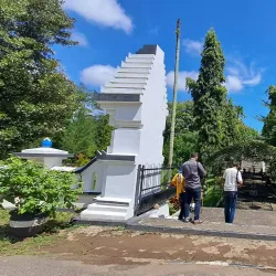 Monumen Kresek - Madiun