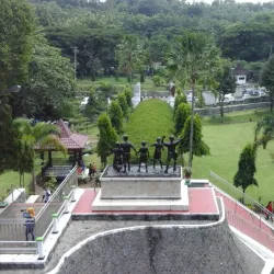 Monumen Kresek - Madiun