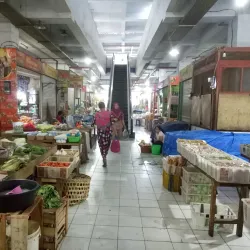 Pasar Besar Madiun - Madiun