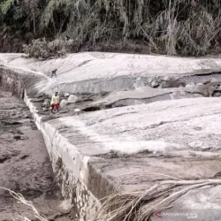 Sumber Wuluh Waterfall - Madiun