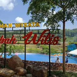 Taman Bunga Wilis - Madiun