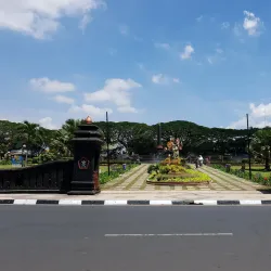 Tugu Malang (Malang Monument) - Malang