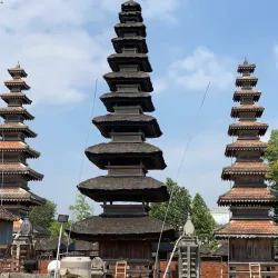 Pura Meru - Mataram
