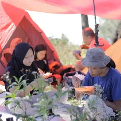 Puncak Nganjuk (Nganjuk Peak) - Nganjuk