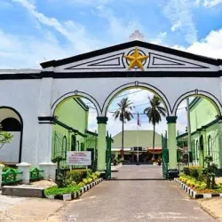 Benteng Kuto Besak Night Market - Palembang