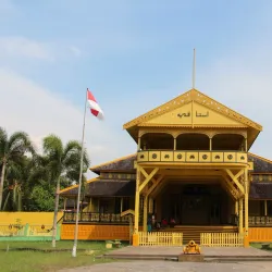 Pontianak Sultanate Palace (Istana Kadriah) - Pontianak