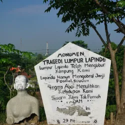 Lapindo Mud Volcano (Sidoarjo Mudflow) - Sidoarjo