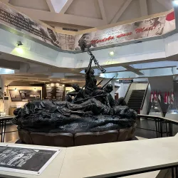 Heroes Monument (Tugu Pahlawan) - Surabaya