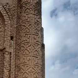 Kharraqan Towers - Abhar