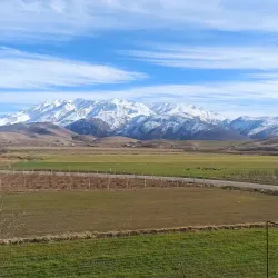 Oshtorankuh Mountain Range - Borujerd