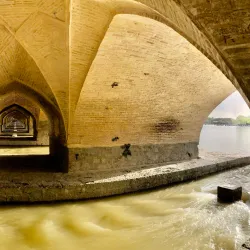 Si-o-se-pol Bridge - Isfahan (Esfahan)