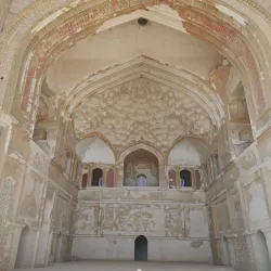 Sāveh Castle (Qal'eh Sāveh) - Sāveh