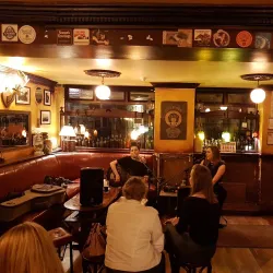 The Crane Bar - Barna