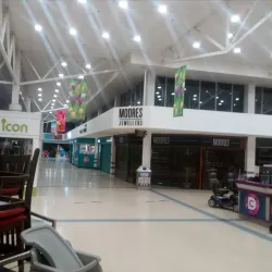 Douglas Court Shopping Centre - Douglas