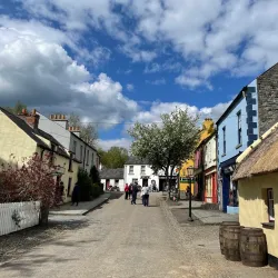 Bunratty Castle and Folk Park - Shannon