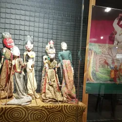 Holon Puppet Theater - Holon